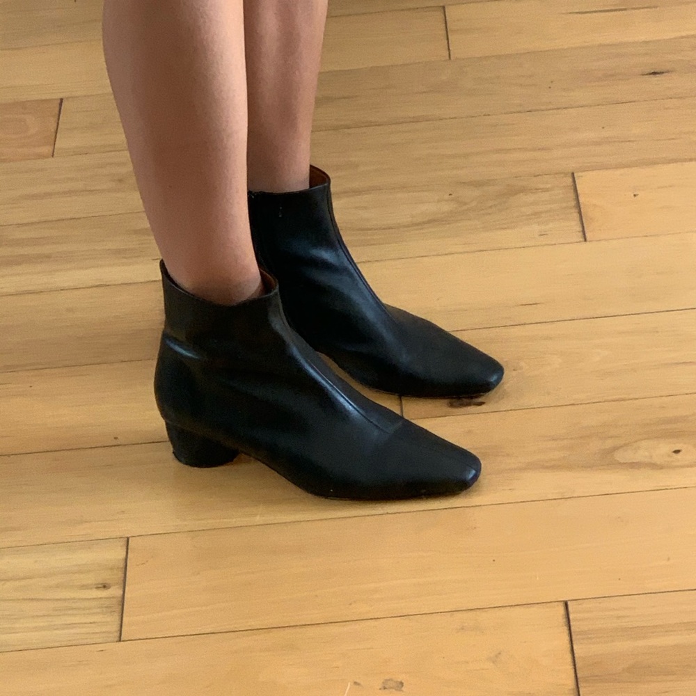 LOQ Matea Ankle Boot Black Size 9